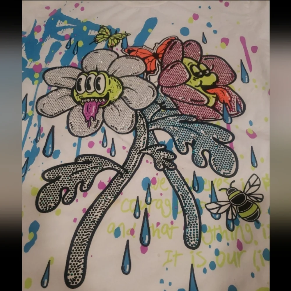 Colorful Graphic T-Shirt - Picture 2 of 4